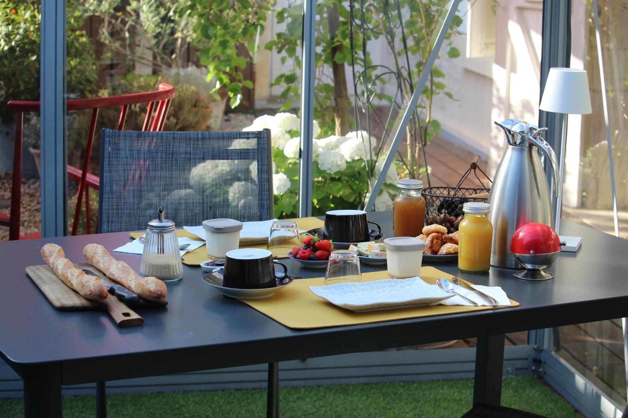 Suite En Terrasse A Cognac Exterior photo