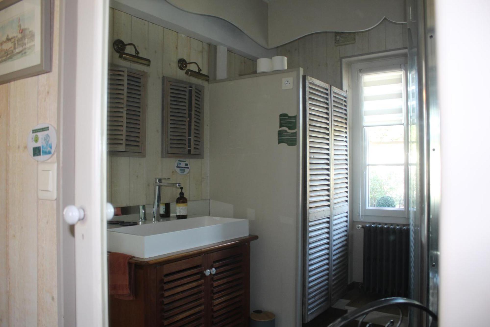 Suite En Terrasse A Cognac Exterior photo